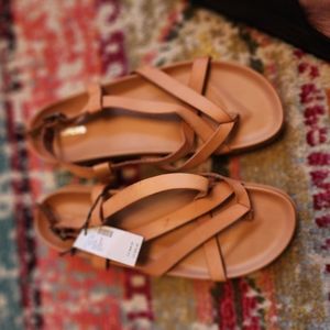 Maurice's Sandal NWT